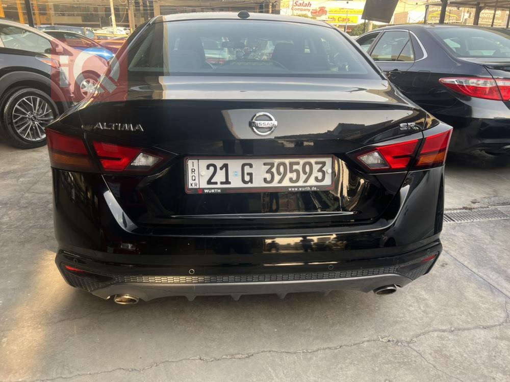 نیسان ئەلتیما